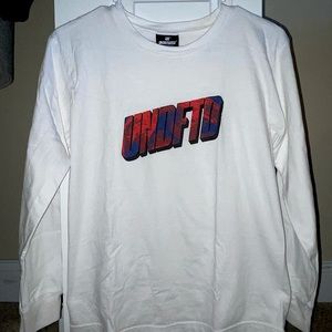 Undefeated long sleeve shirt